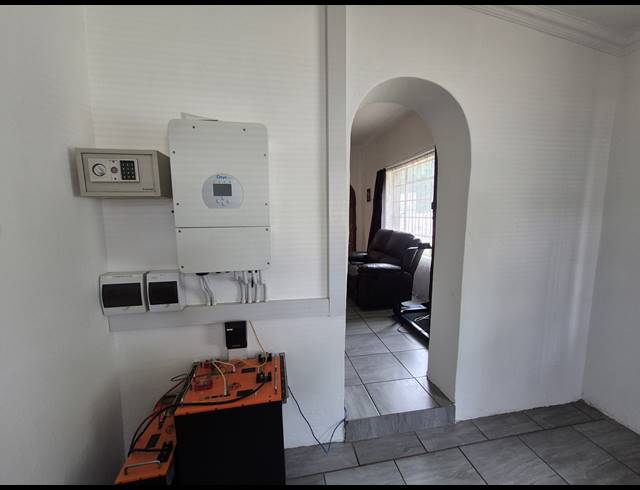 6 BEDROOM HOUSE FOR SALE IN BRAKPAN CENTRAL